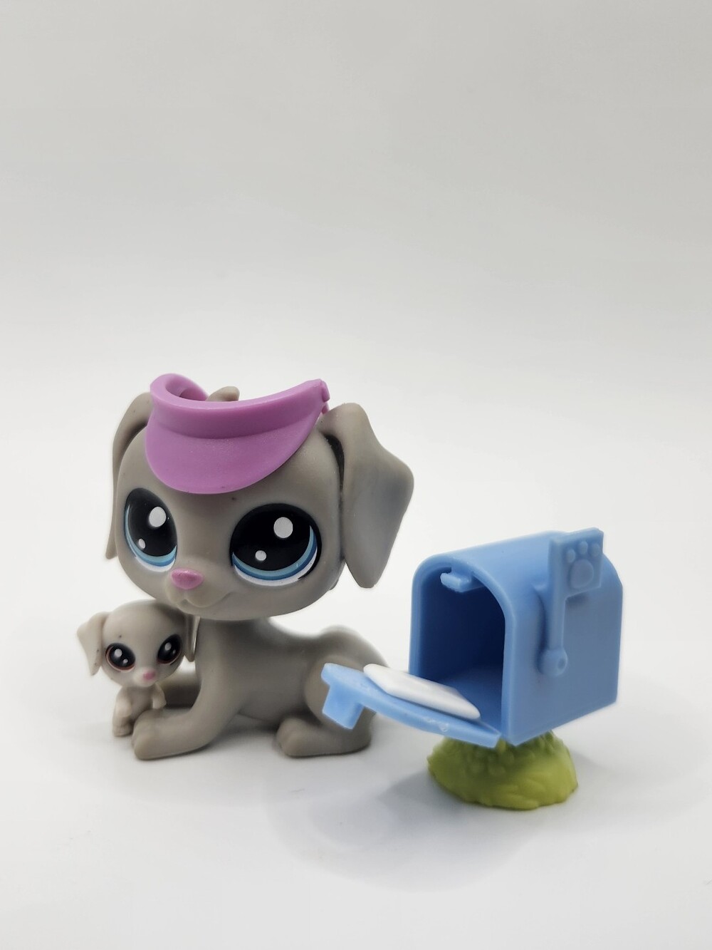 Authentic Hasbro LPS Pet Pairs Weimaraners Bill #1-107 & Bertie #1-108 Complete